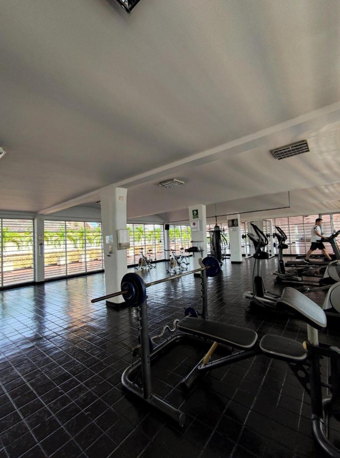 Hotel Neiva Plaza Extérieur photo