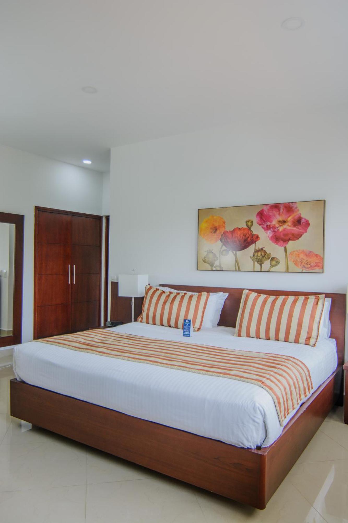 Hotel Neiva Plaza Extérieur photo