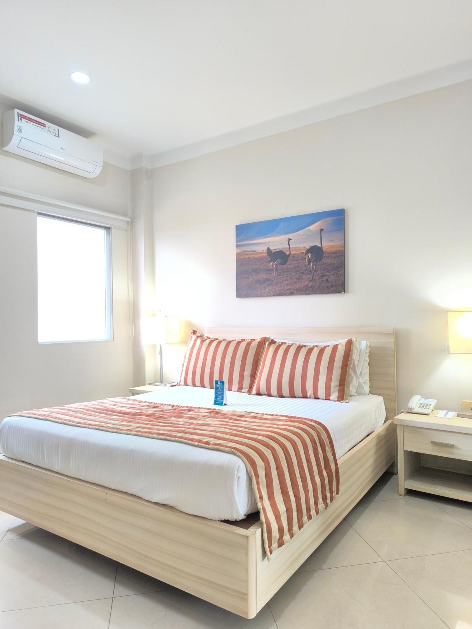 Hotel Neiva Plaza Extérieur photo