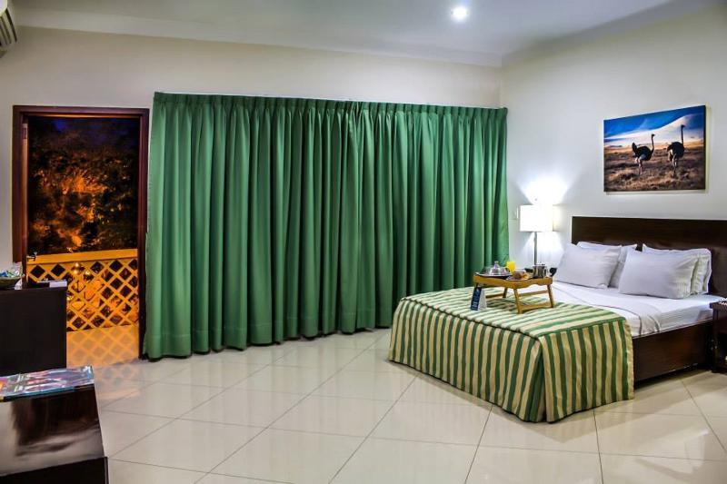 Hotel Neiva Plaza Extérieur photo